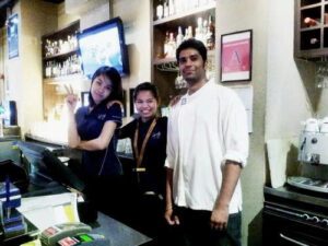 Du hoc ket hop thuc tap huong luong sinh vien Viet Nam